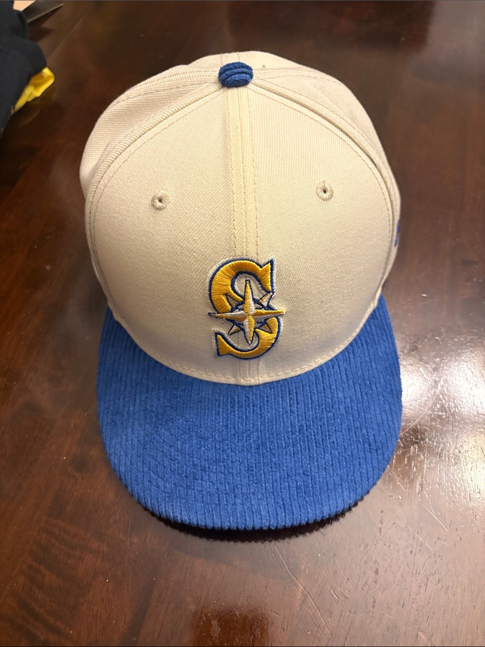 Mariners fitted hat